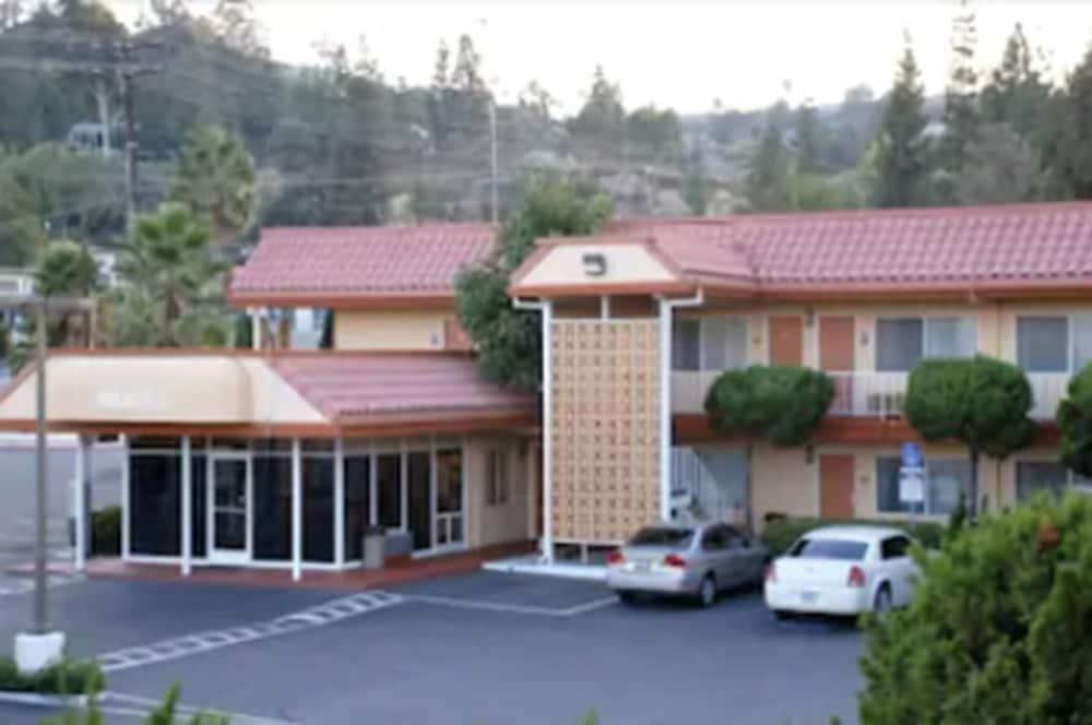 Relax Inn & Suites El Cajon Eksteriør bilde